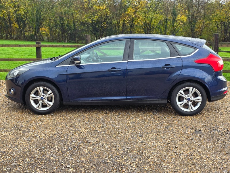 Used Ford Focus 2011 for sale - 77065468: Photo 11