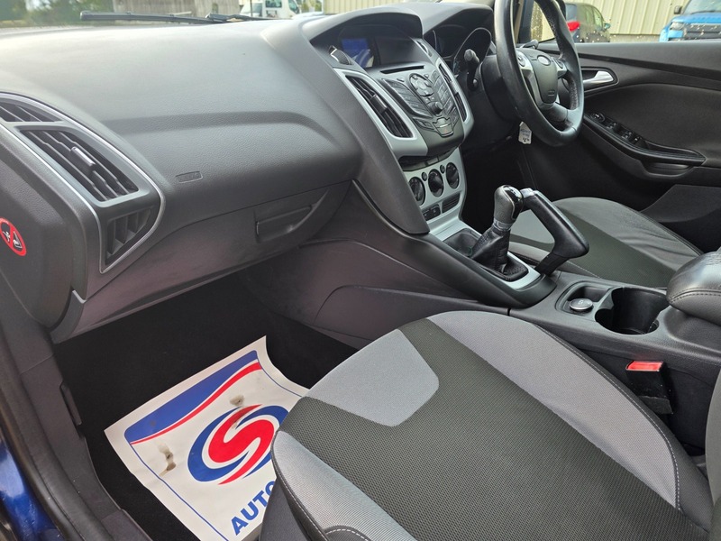 Used Ford Focus 2011 for sale - 77065468: Photo 28