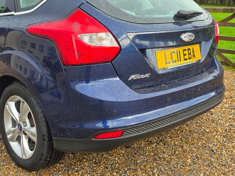 Used Ford Focus 2011 for sale - 77065468: Photo 9