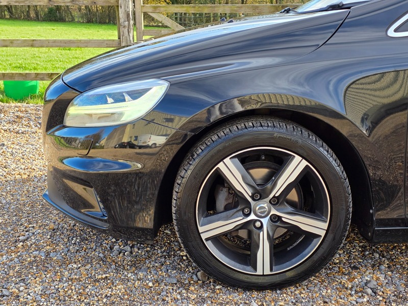 Used Volvo V40 2016 for sale - 76784648: Photo 12