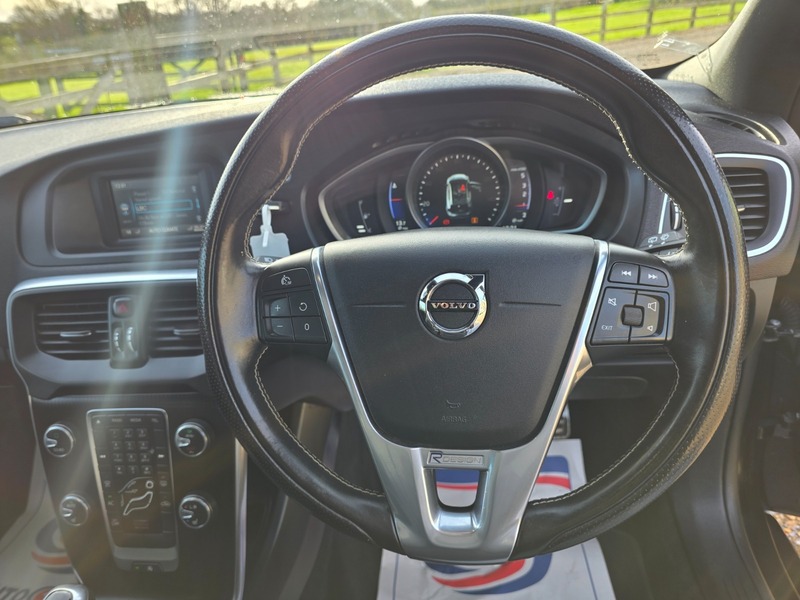 Used Volvo V40 2016 for sale - 76784648: Photo 27