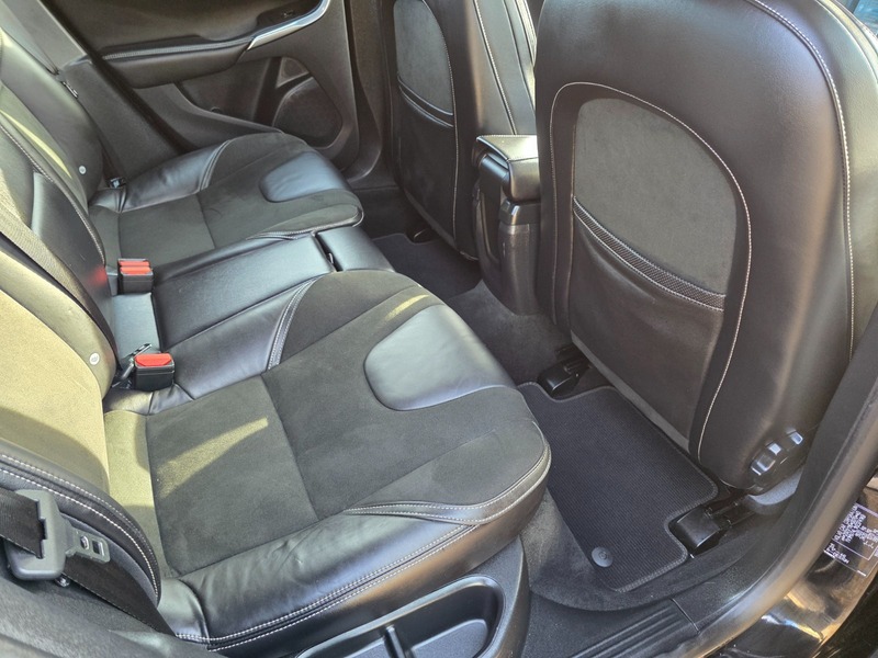 Used Volvo V40 2016 for sale - 76784648: Photo 30