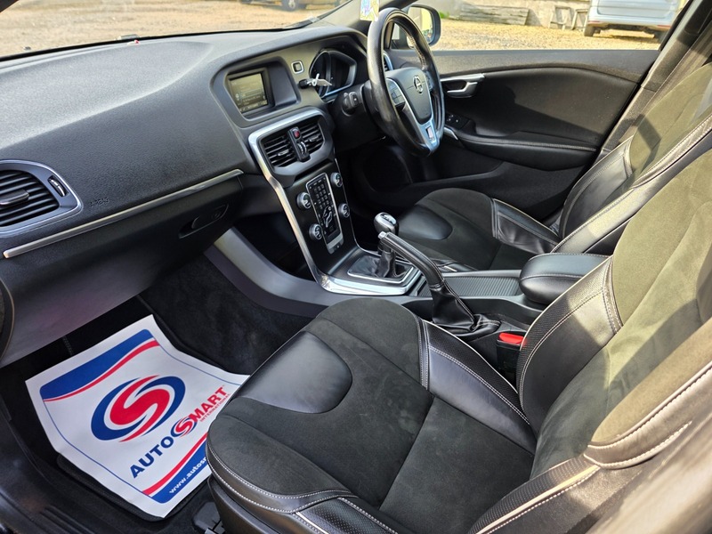 Used Volvo V40 2016 for sale - 76784648: Photo 35