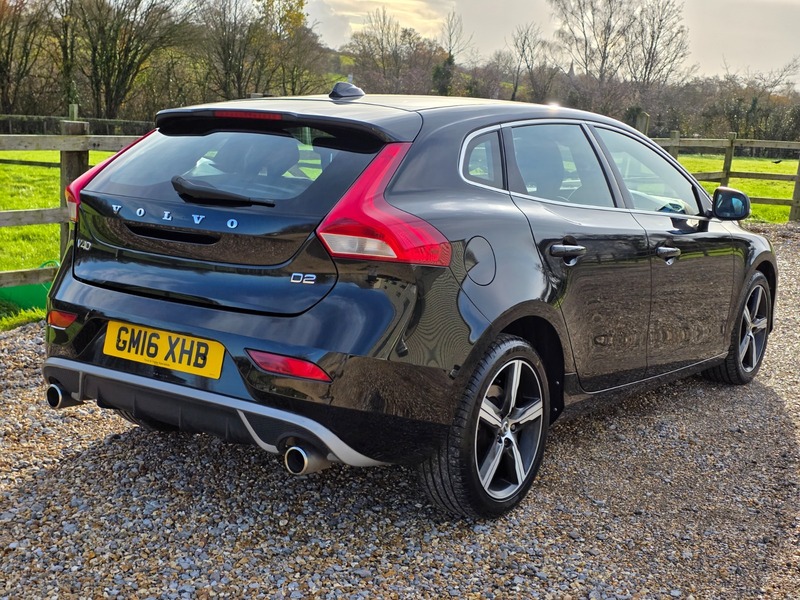 Used Volvo V40 2016 for sale - 76784648: Photo 6