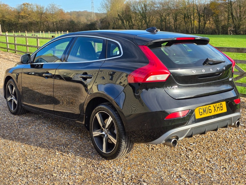 Used Volvo V40 2016 for sale - 76784648: Photo 8
