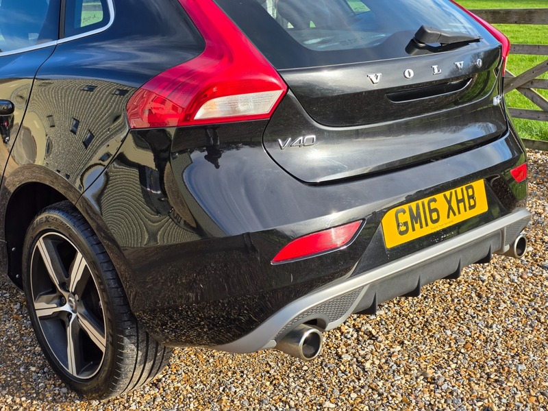 Used Volvo V40 2016 for sale - 76784648: Photo 9