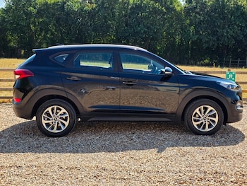 Used Hyundai TUCSON 2017 for sale - 79482583: Photo