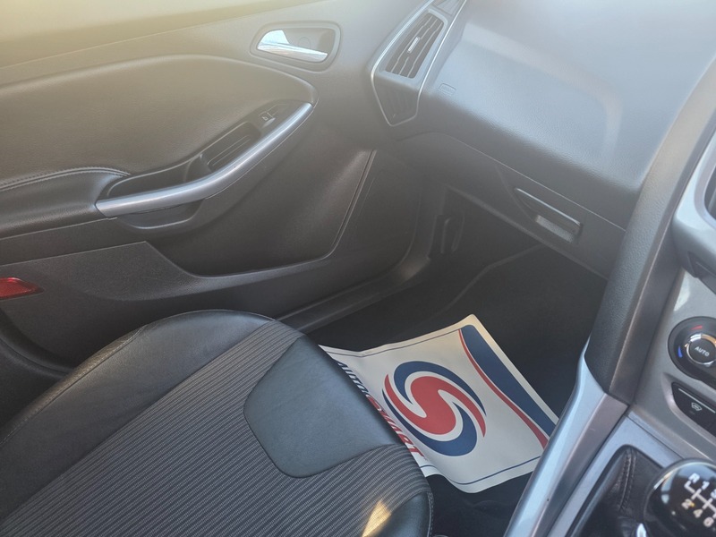 Used Ford Focus 2012 for sale - 77594983: Photo 22