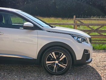 Used Peugeot 3008 2018 for sale - 79104413: Photo