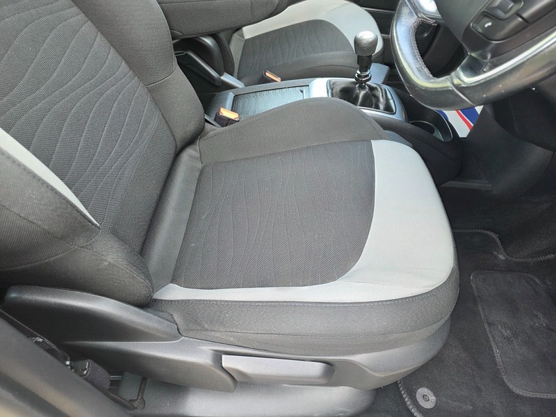 Used Citroen C4 Picasso 2014 for sale - 76896641: Photo 30