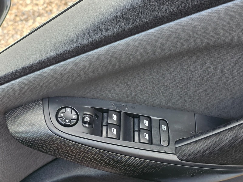 Used Citroen C4 Picasso 2014 for sale - 76896641: Photo 39