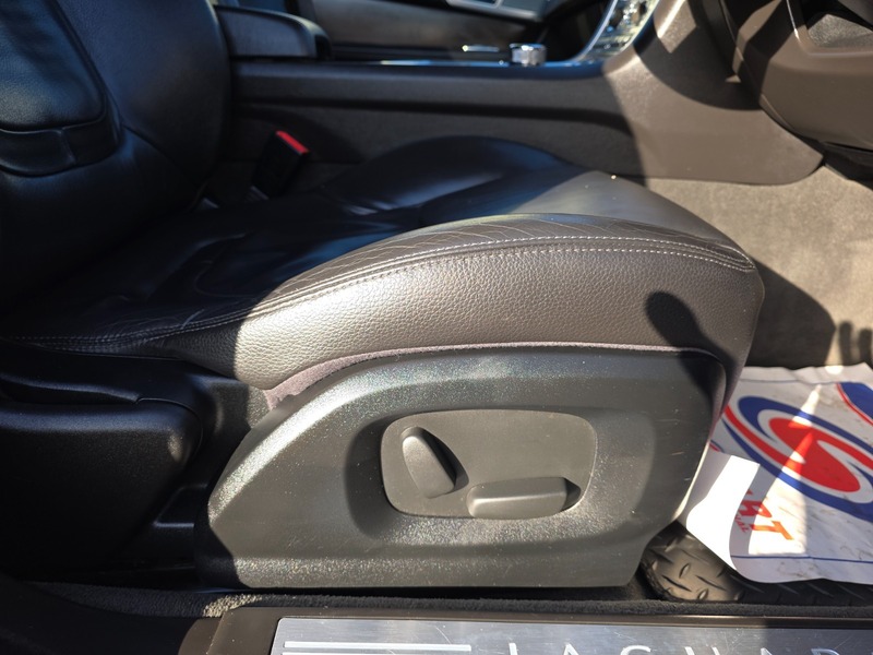 Used Jaguar XF 2013 for sale - 76784645: Photo 26