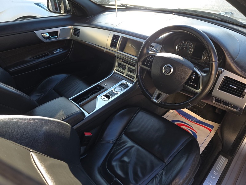 Used Jaguar XF 2013 for sale - 76784645: Photo 3
