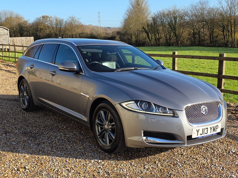 Used Jaguar XF 2013 for sale - 76784645: Photo 4