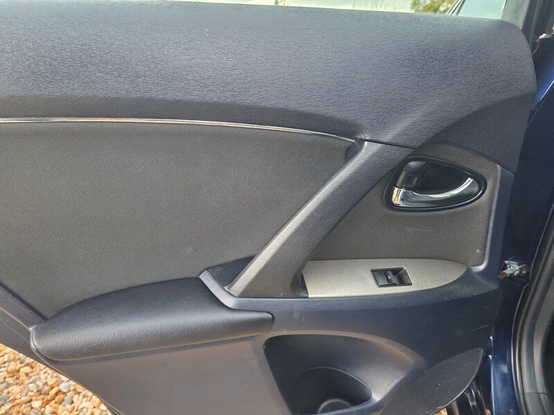 Used Toyota Avensis 2011 for sale - 76185845: Photo 24