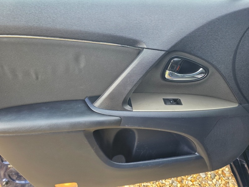 Used Toyota Avensis 2011 for sale - 76185845: Photo 29