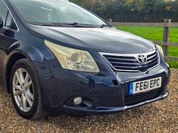 Used Toyota Avensis 2011 for sale - 76185845: Photo