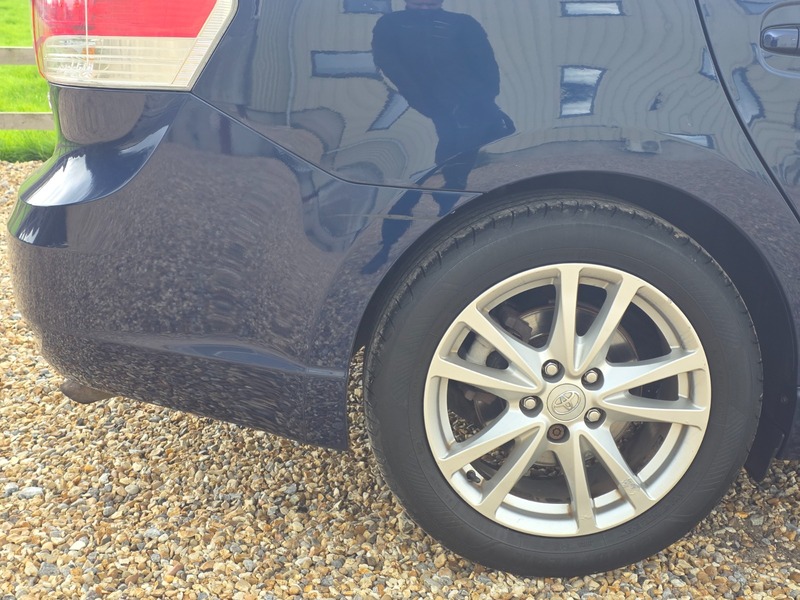 Used Toyota Avensis 2011 for sale - 76185845: Photo 4