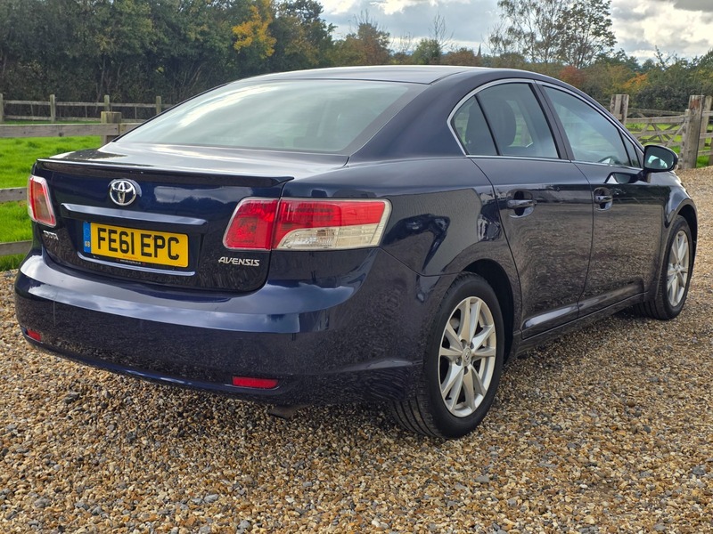 Used Toyota Avensis 2011 for sale - 76185845: Photo 5