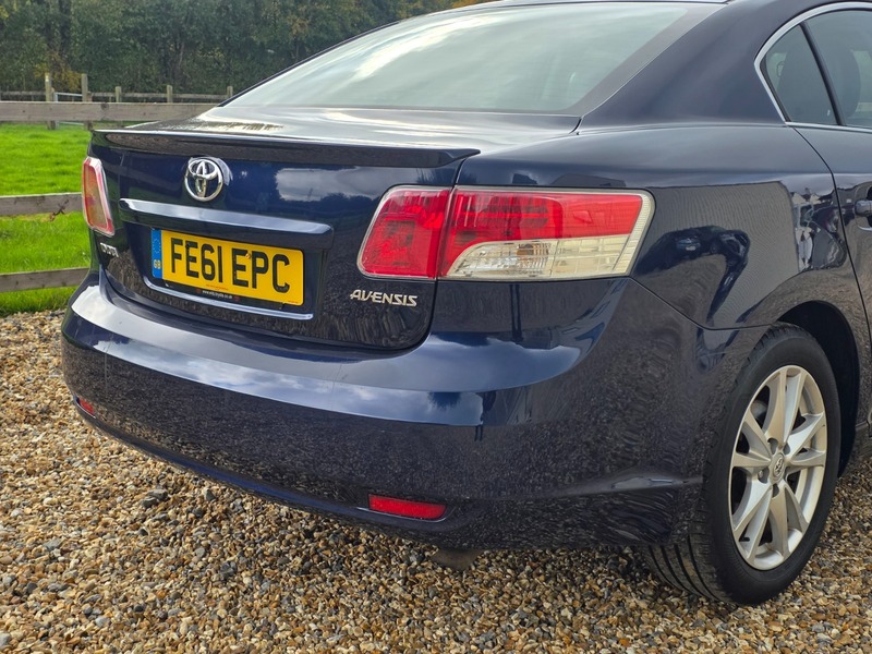 Used Toyota Avensis 2011 for sale - 76185845: Photo 6