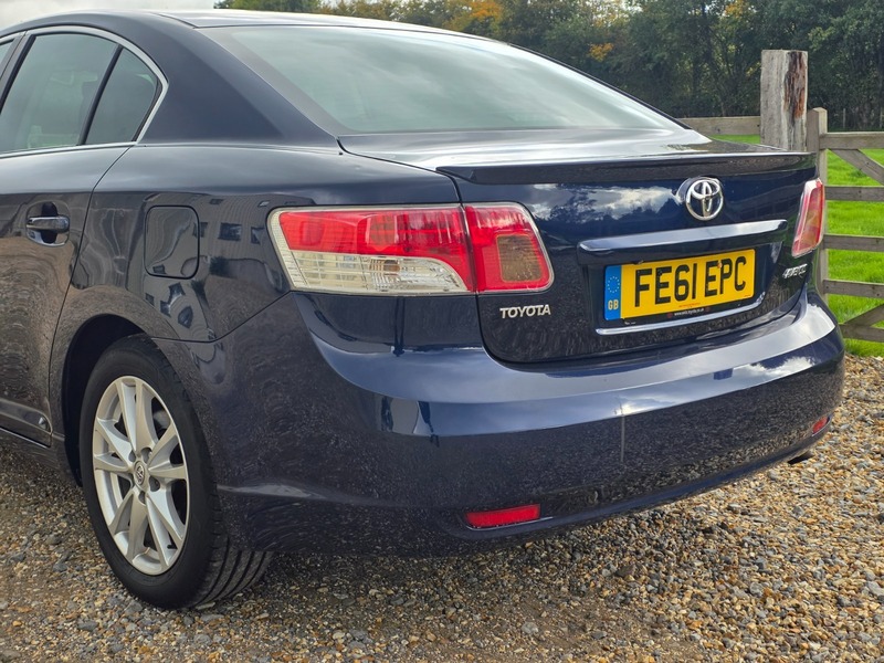Used Toyota Avensis 2011 for sale - 76185845: Photo 8