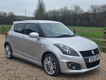 Used Suzuki Swift 2013 for sale - 77720720: Photo