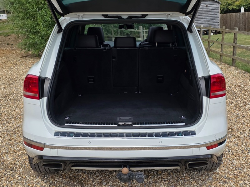 Used Volkswagen Touareg 2015 for sale - 76520866: Photo 10