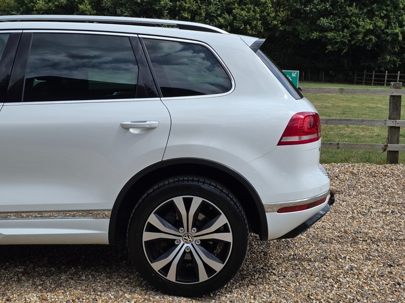 Used Volkswagen Touareg 2015 for sale - 76520866: Photo 12