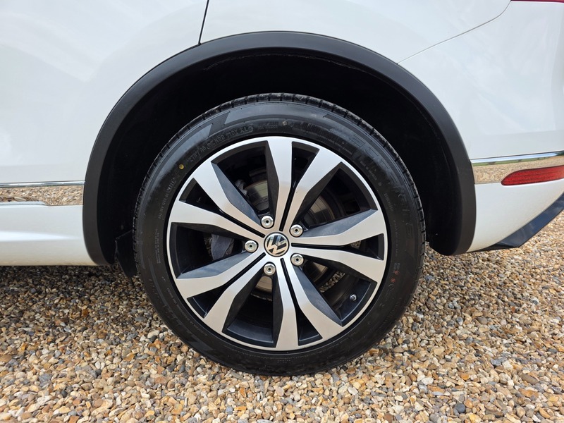 Used Volkswagen Touareg 2015 for sale - 76520866: Photo 19