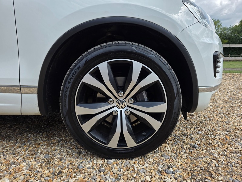 Used Volkswagen Touareg 2015 for sale - 76520866: Photo 20