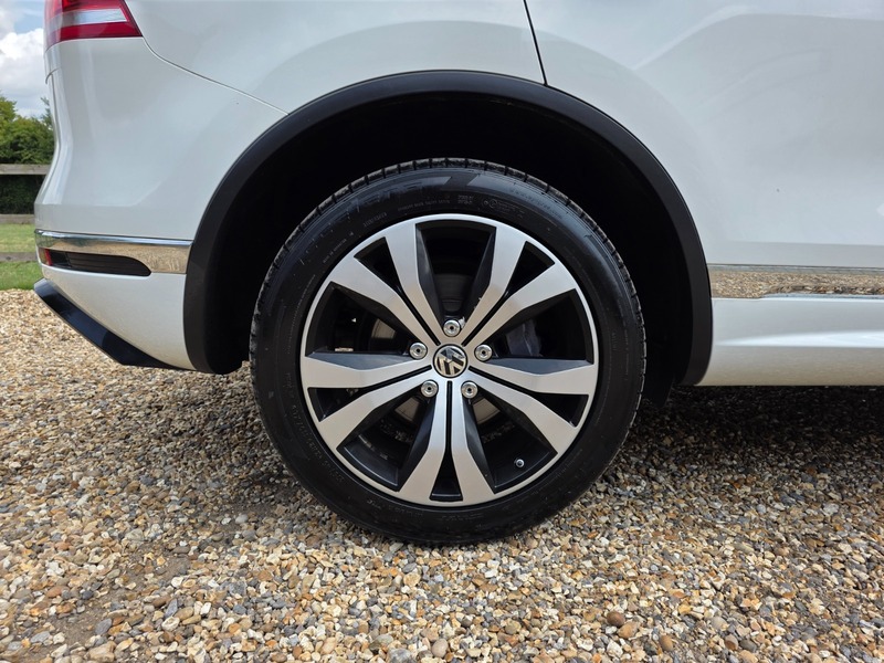 Used Volkswagen Touareg 2015 for sale - 76520866: Photo 21