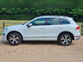 Used Volkswagen Touareg 2015 for sale - 79792003: Photo