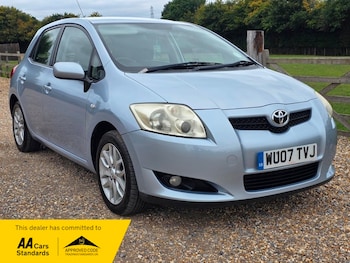 Toyota - Auris