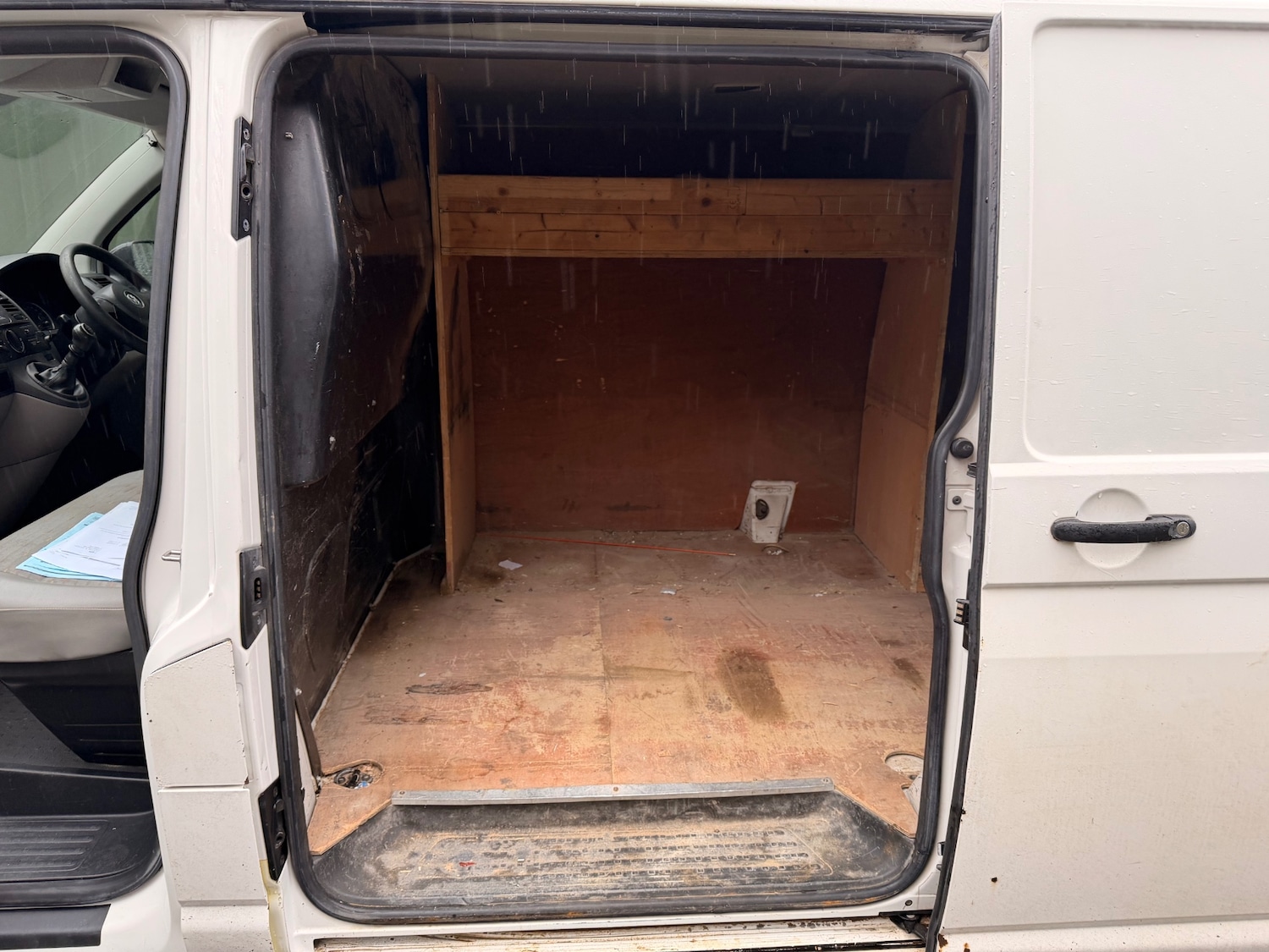 Used Volkswagen Transporter 2013 for sale - 77159991: Photo 9