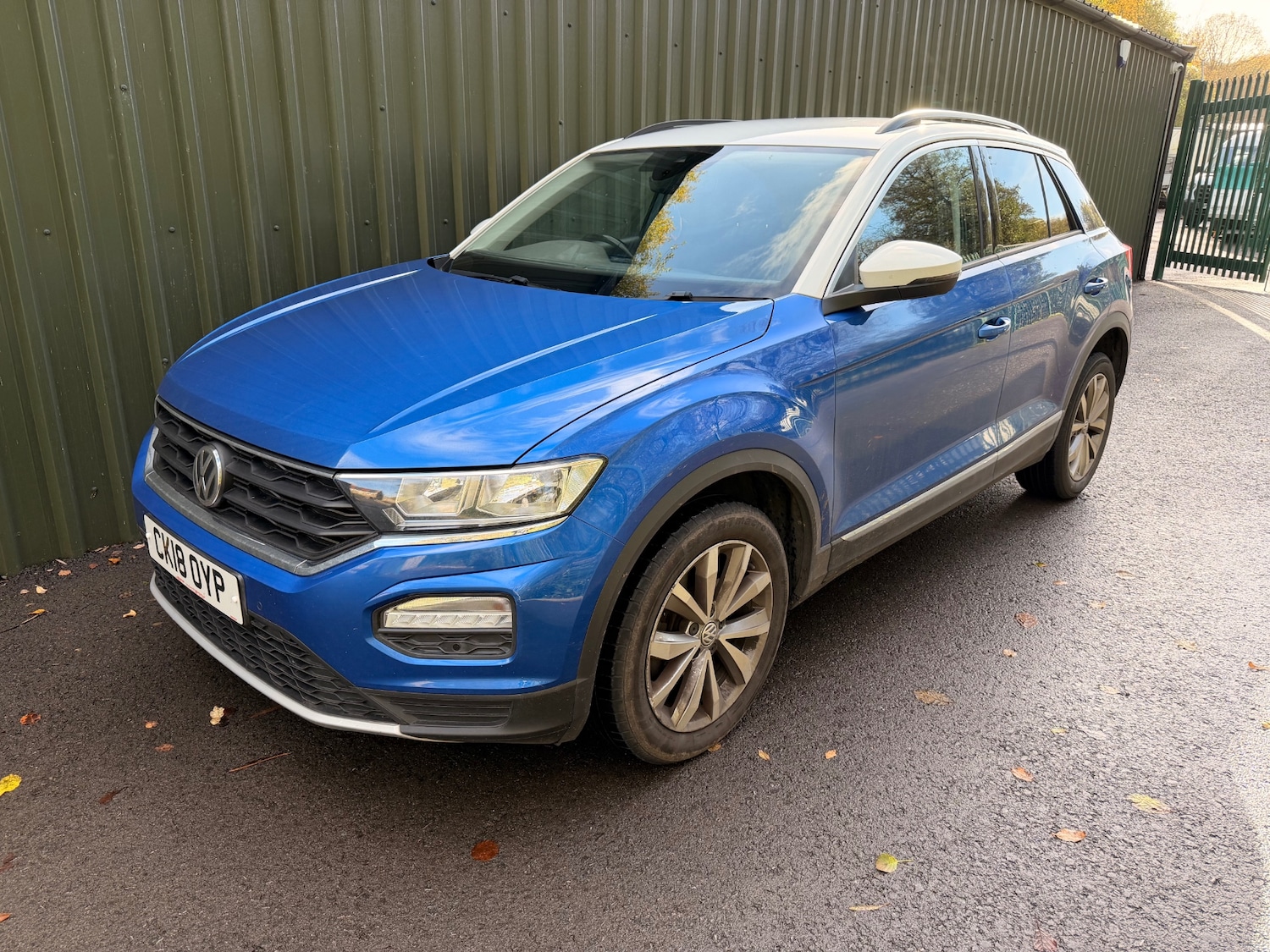 Used Volkswagen T-Roc 2018 for sale - 76568246: Photo 1