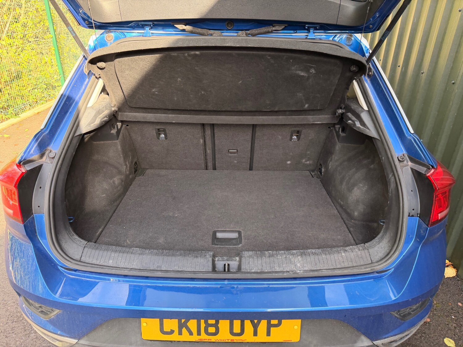 Used Volkswagen T-Roc 2018 for sale - 76568246: Photo 12