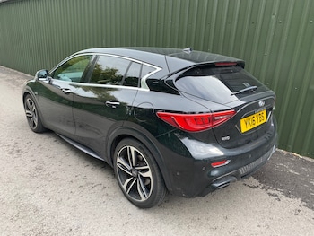 Used Infiniti Q30 2016 for sale - 76064010: Photo