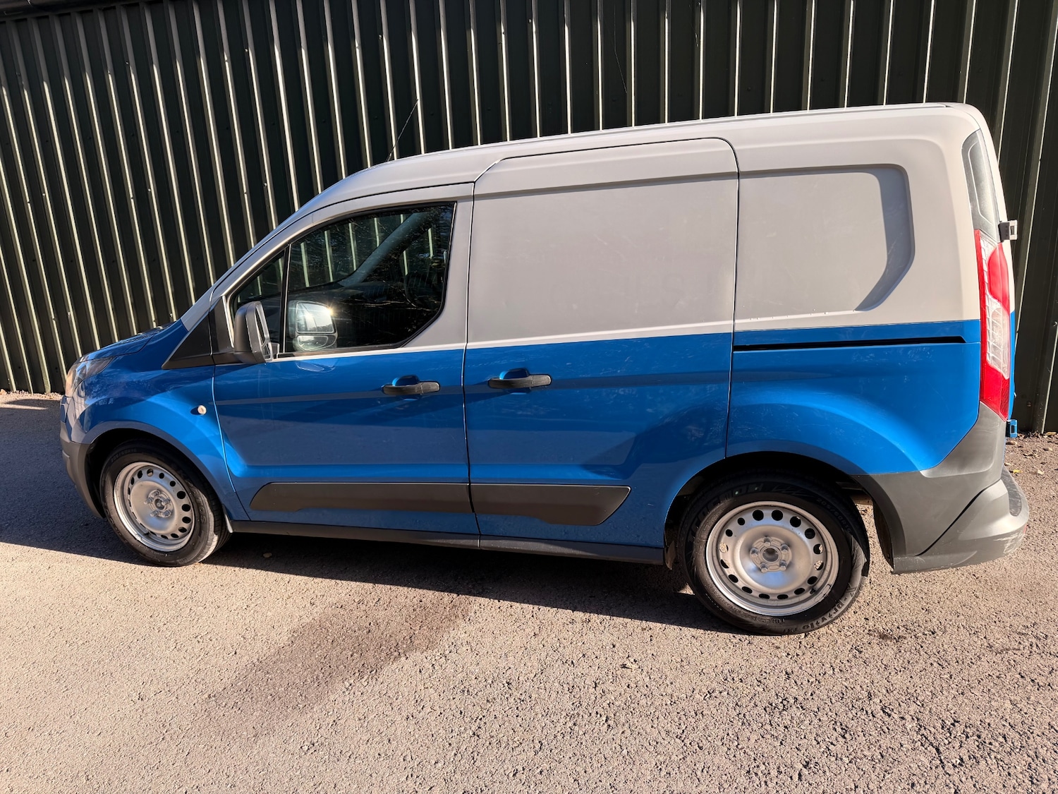 Used Ford Transit Connect 2016 for sale - 76618797: Photo 2