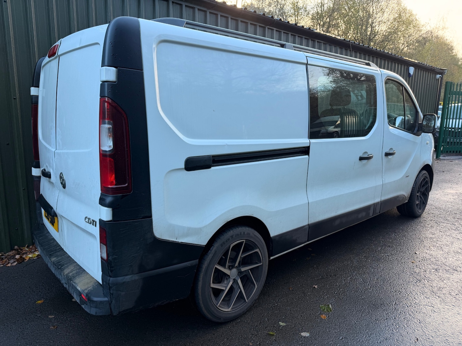 Used Vauxhall Vivaro 2016 for sale - 76687492: Photo 3
