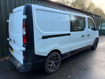 Used Vauxhall Vivaro 2016 for sale - 76687492: Photo