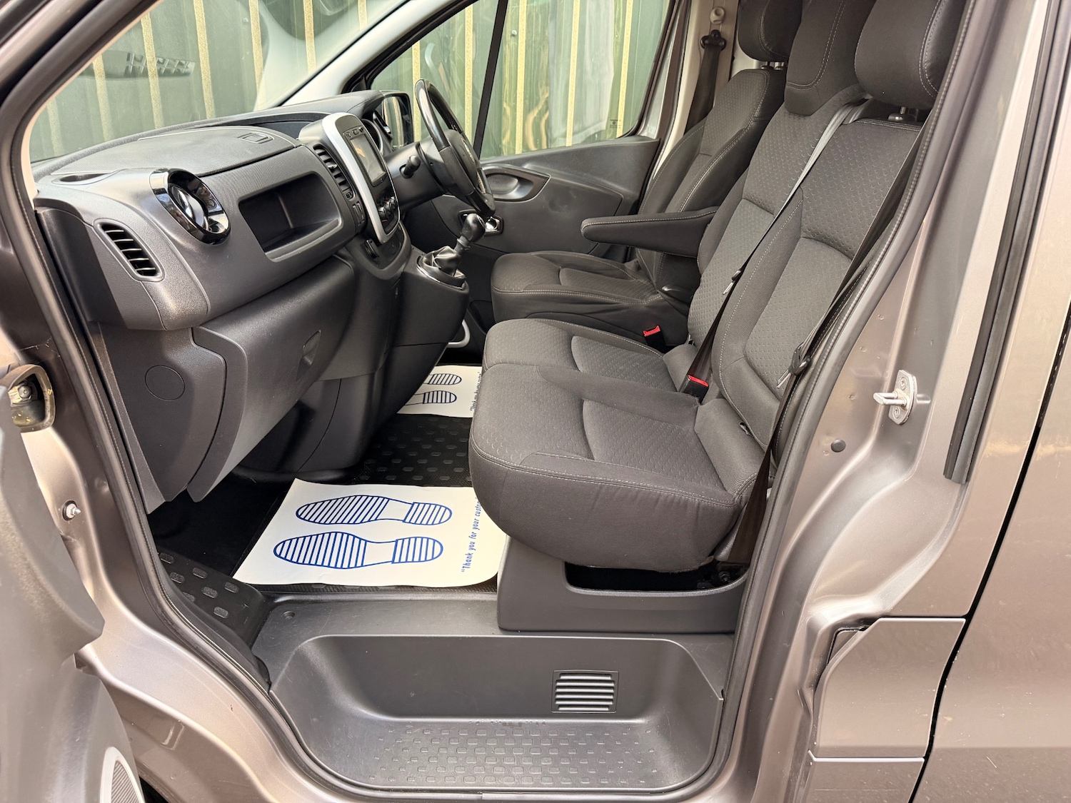 Used Vauxhall Vivaro 2015 for sale - 76785302: Photo 11