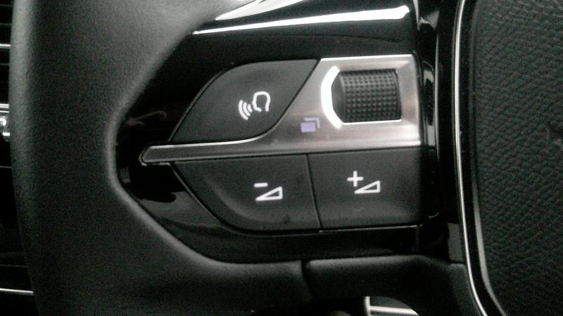 Used Peugeot 208 2023 for sale - 77117371: Photo 11