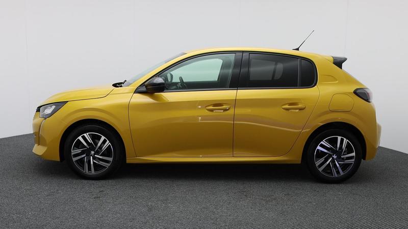 Used Peugeot 208 2023 for sale - 77117371: Photo 6