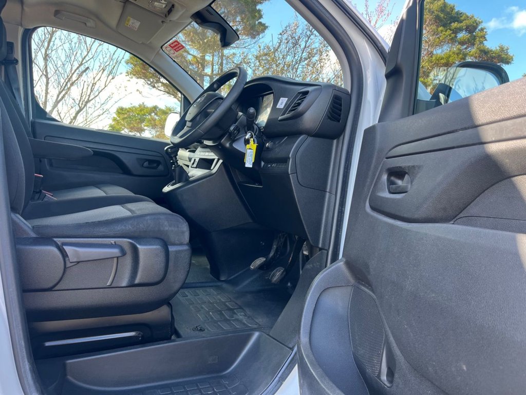 Used Vauxhall Vivaro 2023 for sale - 78124513: Photo 11