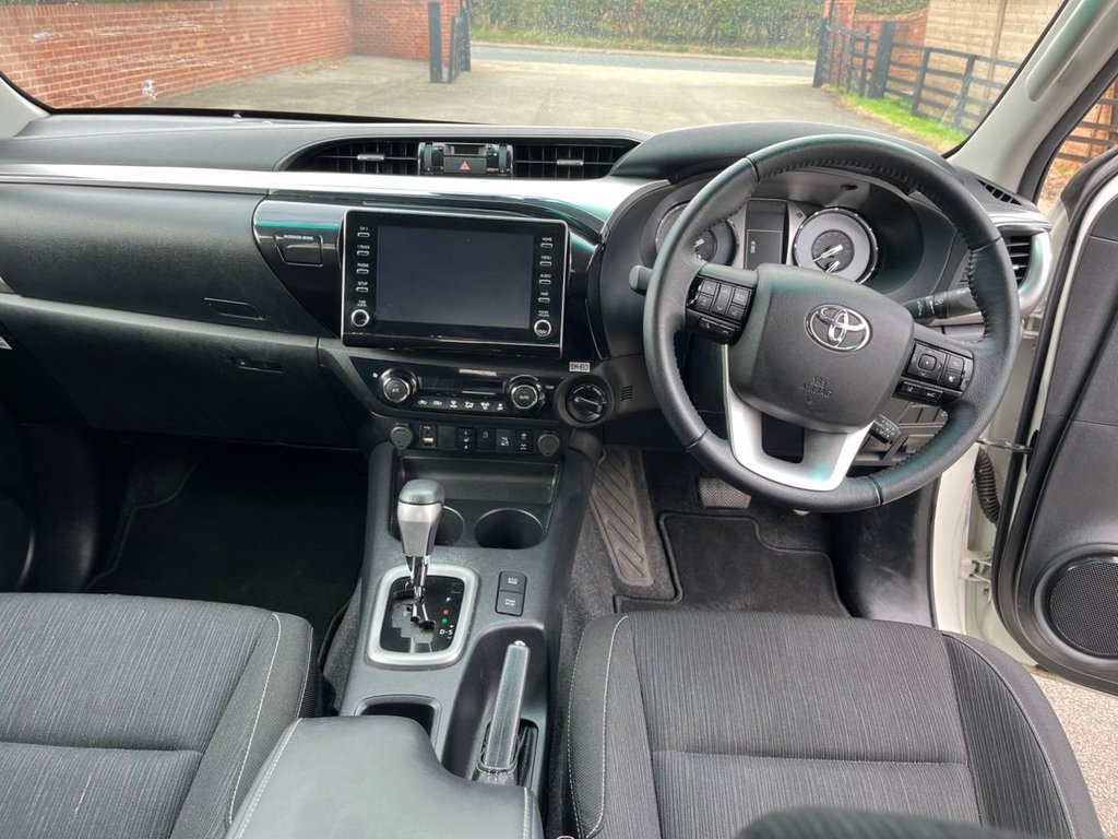 Used Toyota Hilux 2020 for sale - 76018695: Photo 12