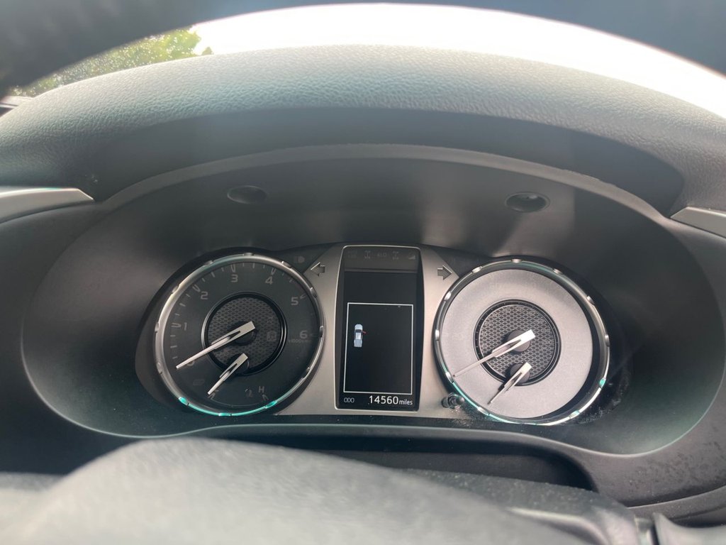 Used Toyota Hilux 2020 for sale - 76018695: Photo 8