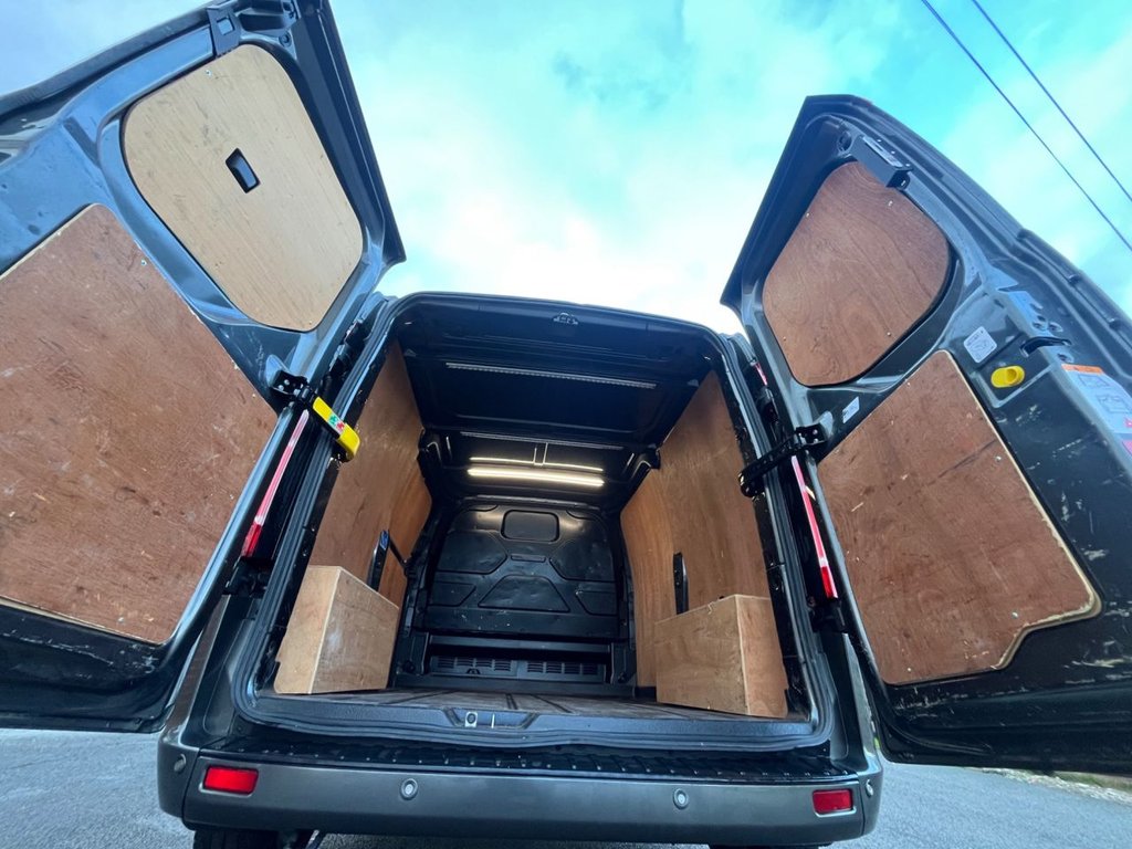 Used Ford Transit Custom 2023 for sale - 77627418: Photo 8