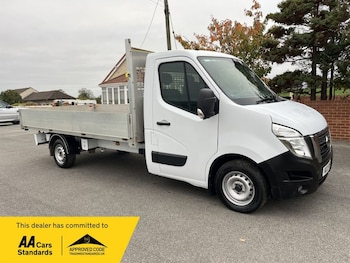Nissan - NV400