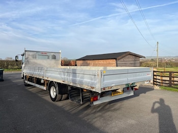 Used Isuzu Forward 2022 for sale - 77941719: Photo