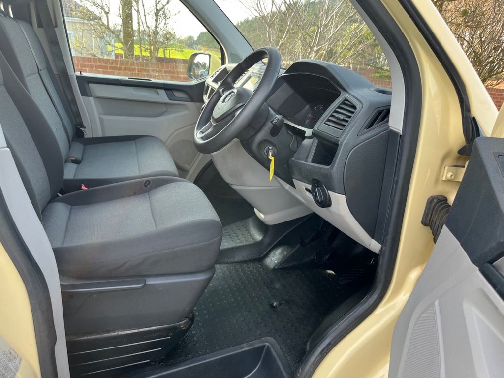 Used Volkswagen Transporter 2017 for sale - 77941717: Photo 11